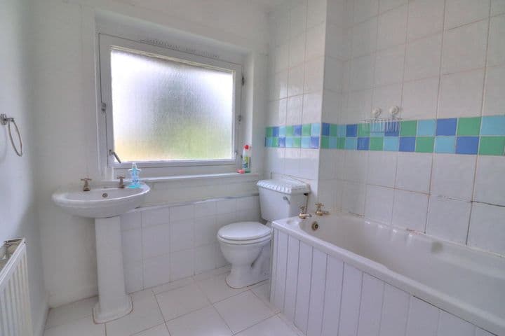 2 bedrooms apartment for sale in Glasgow, United Kingdom - Image 8