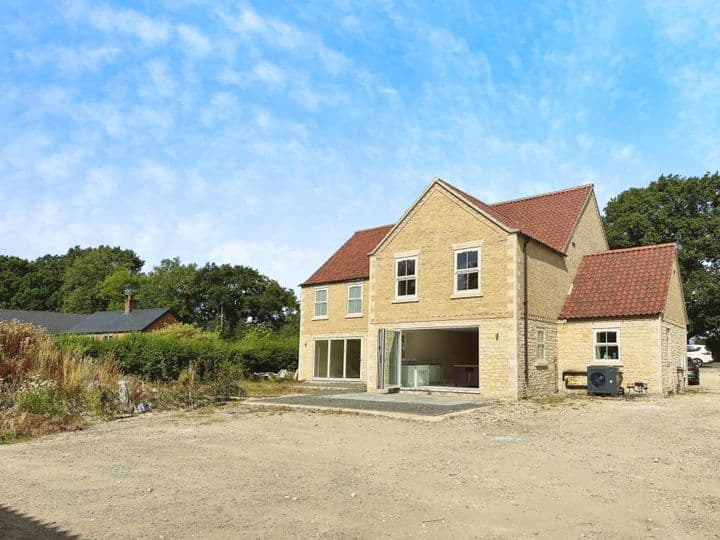 5 bedrooms house for sale in East Barkwith, United Kingdom - Image 3