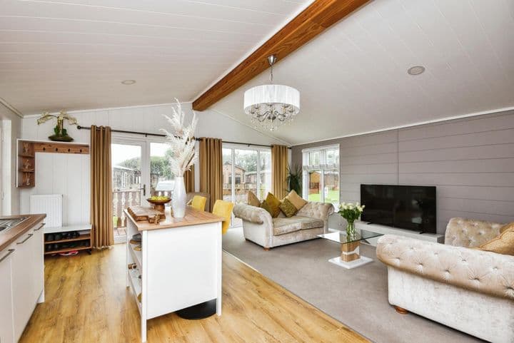 2 bedrooms other for sale in Carnforth, United Kingdom - Image 9