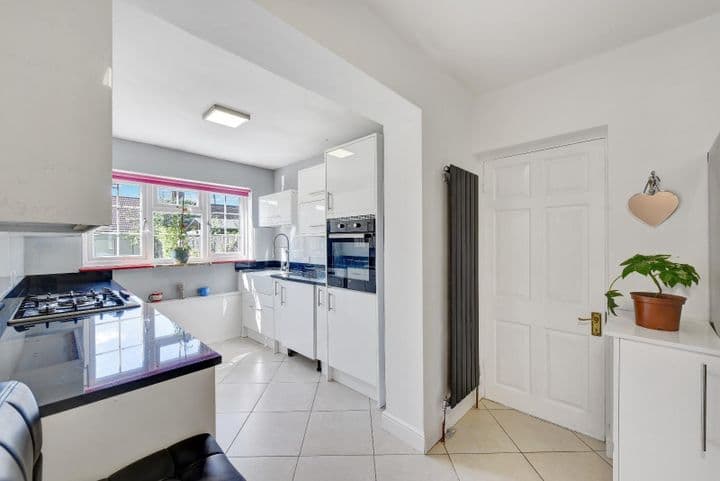 5 bedrooms house for sale in New Malden, United Kingdom - Image 8
