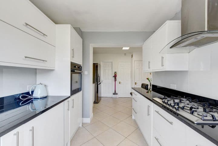 5 bedrooms house for sale in New Malden, United Kingdom - Image 7