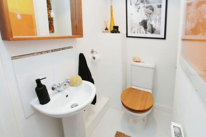 3 bedrooms house for sale in Blackwood, United Kingdom - Image 10