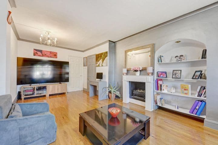 5 bedrooms house for sale in New Malden, United Kingdom - Image 5
