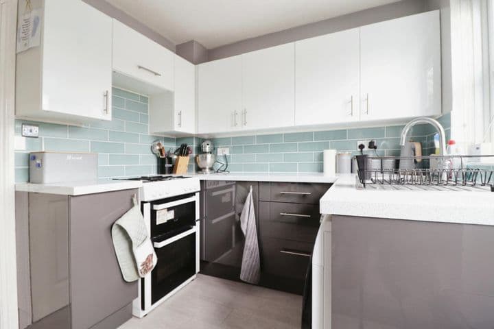 2 bedrooms house for sale in Chelmsford, United Kingdom - Image 4