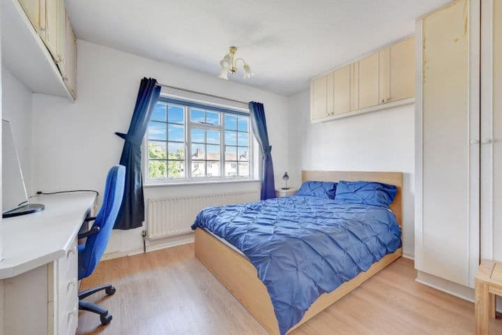5 bedrooms house for sale in New Malden, United Kingdom - Image 11