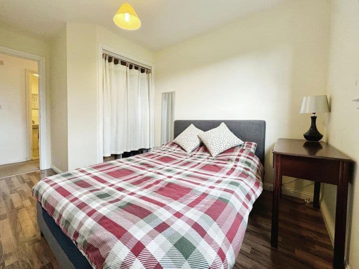 2 bedrooms apartment for sale in Glasgow, United Kingdom - Image 9