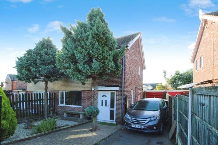 3 bedrooms house for sale in Rotherham, United Kingdom - Image 2