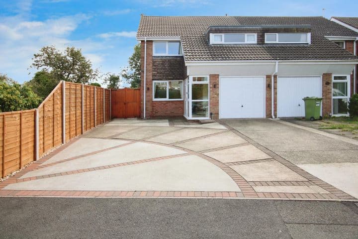 3 bedrooms house for sale in Grimsby, United Kingdom - Image 2