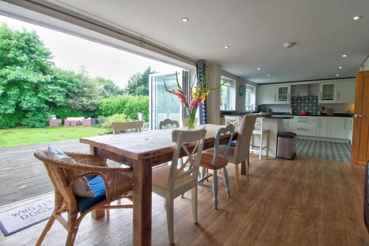 5 bedrooms house for sale in Rendlesham, United Kingdom - Image 3