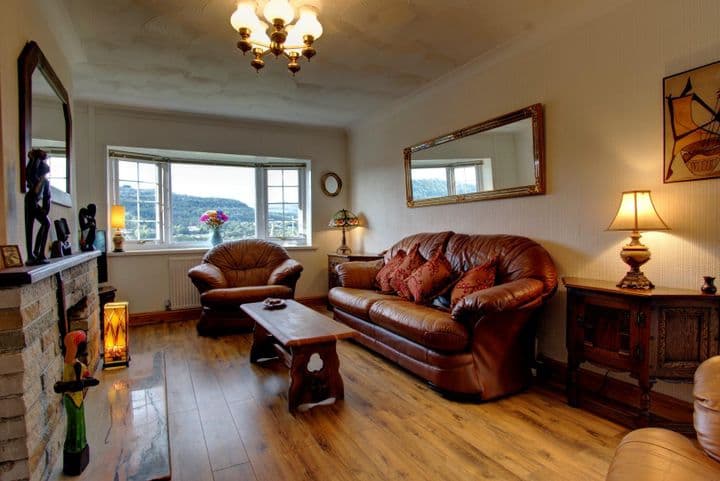 3 bedrooms house for sale in Neath Port Talbot, United Kingdom - Image 6