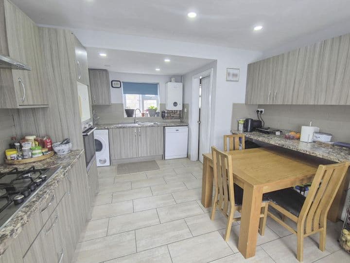 3 bedrooms house for sale in Oldbury, United Kingdom - Image 7