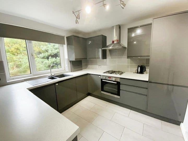 2 bedrooms apartment for sale in Glasgow, United Kingdom - Image 2