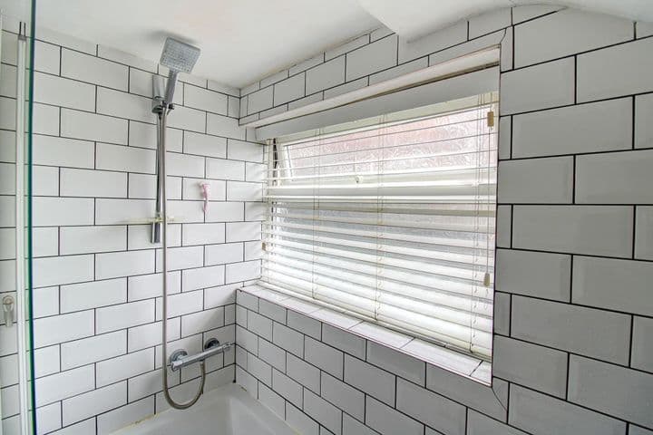 3 bedrooms house for sale in Cannock, United Kingdom - Image 9