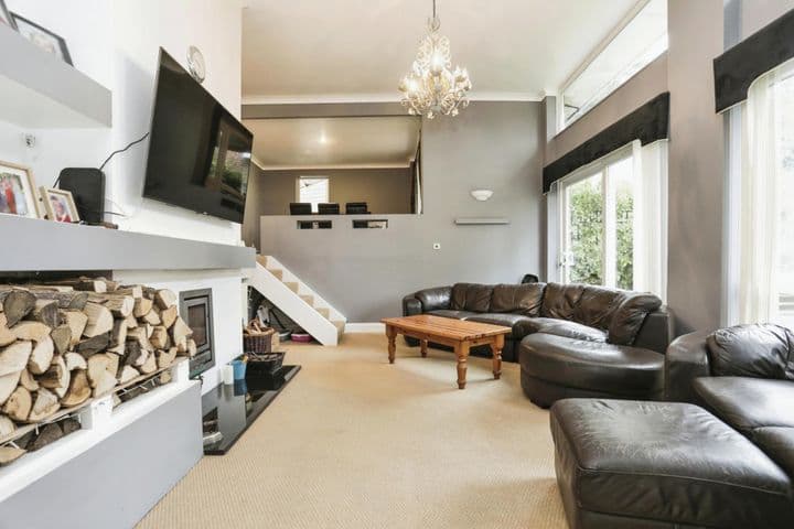 5 bedrooms house for sale in Ipswich, United Kingdom - Image 10