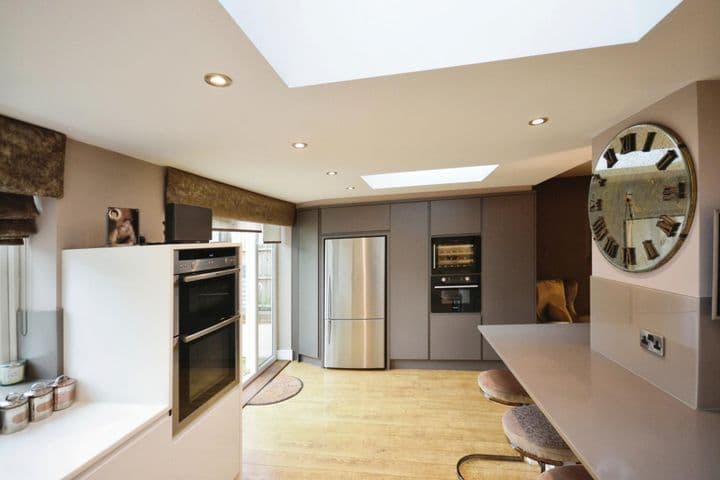 3 bedrooms house for sale in Waltham Abbey, United Kingdom - Image 4