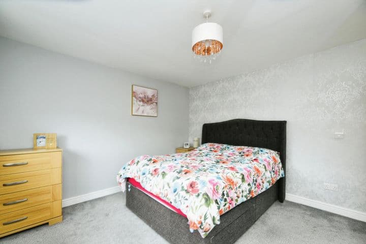 3 bedrooms house for sale in Swindon, United Kingdom - Image 10