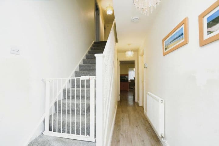 3 bedrooms house for sale in Swindon, United Kingdom - Image 4