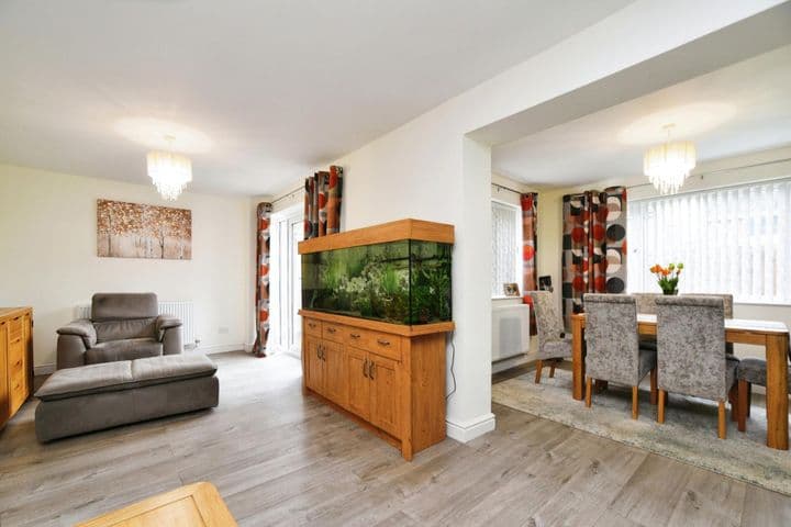 3 bedrooms house for sale in Swindon, United Kingdom - Image 6