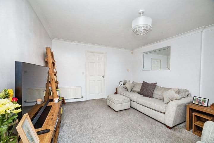 3 bedrooms house for sale in Barnsley, United Kingdom - Image 6