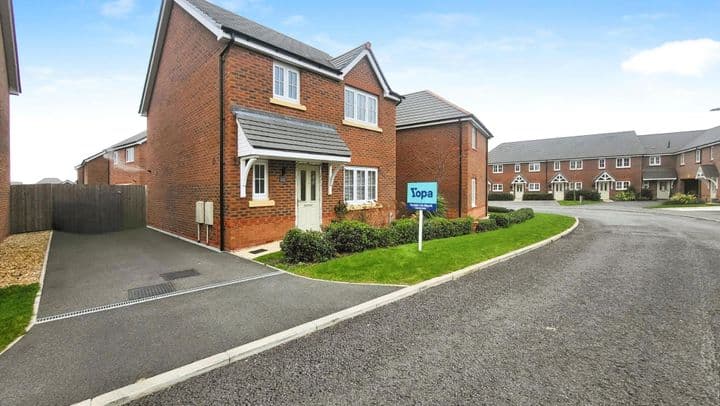 3 bedrooms house for sale in Wrexham County Borough, United Kingdom - Image 2