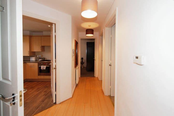 2 bedrooms apartment for sale in Warwick, United Kingdom - Image 3