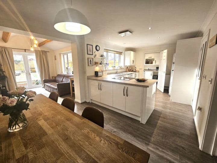 4 bedrooms house for sale in Northwich, United Kingdom - Image 3