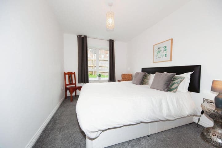 2 bedrooms apartment for sale in Warwick, United Kingdom - Image 12