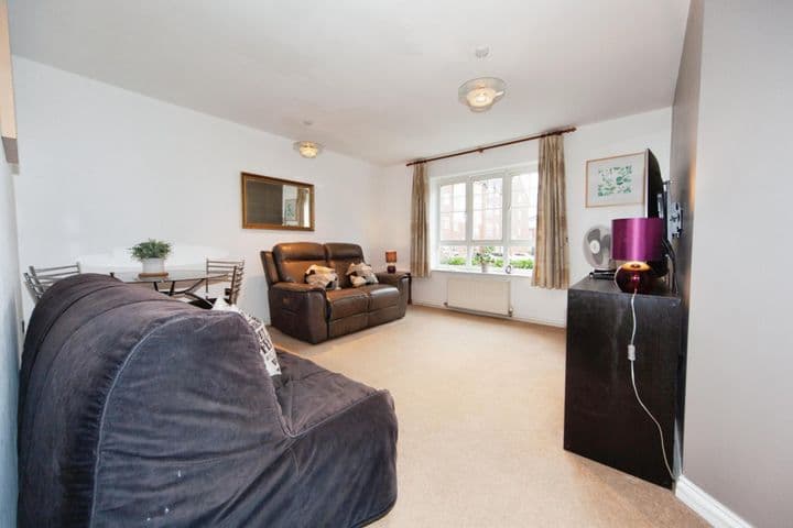 2 bedrooms apartment for sale in Warwick, United Kingdom - Image 6