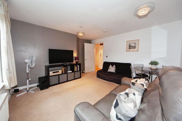 2 bedrooms apartment for sale in Warwick, United Kingdom - Image 5