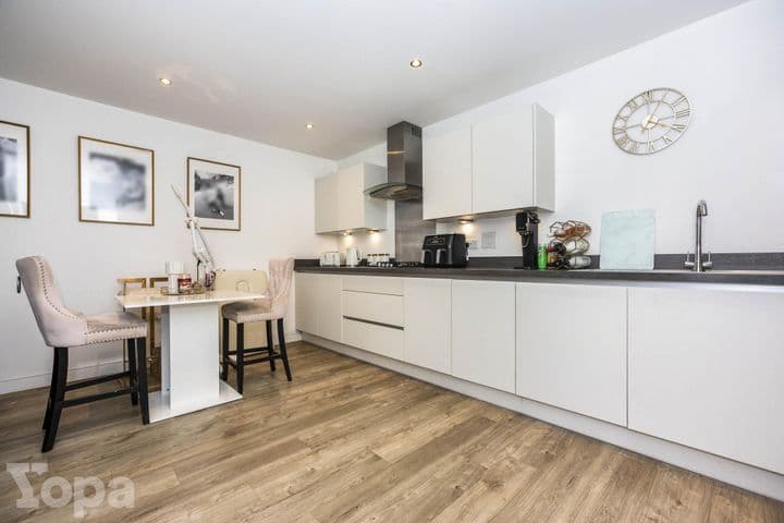 2 bedrooms apartment for sale in Swanscombe, United Kingdom - Image 6