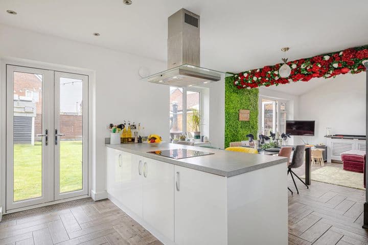 4 bedrooms house for sale in Stansted Mountfitchet, United Kingdom - Image 5