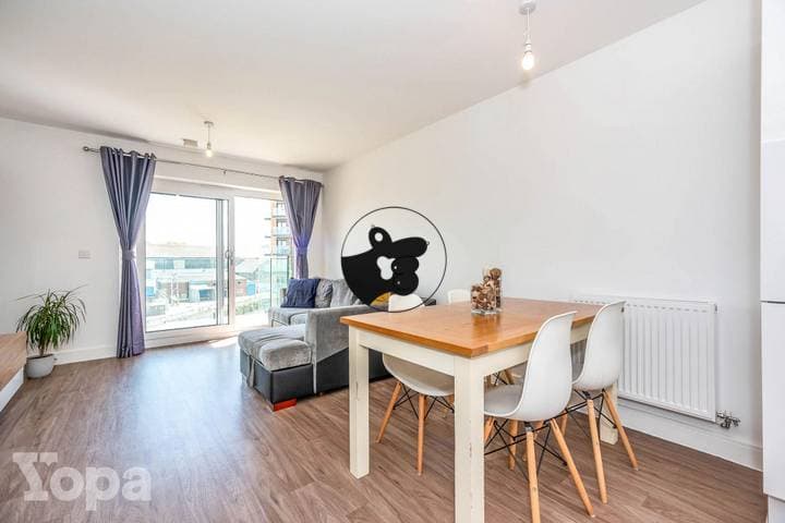 2 bedrooms apartment for sale in Dartford, United Kingdom - Image 2