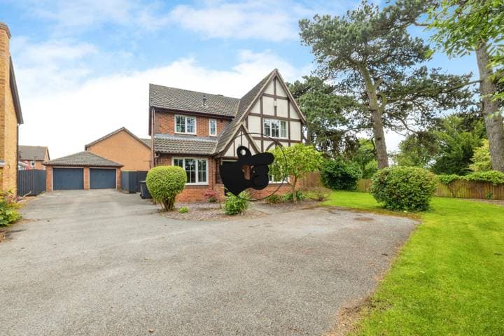 4 bedrooms house for sale in Bracebridge Heath, United Kingdom - Image 2