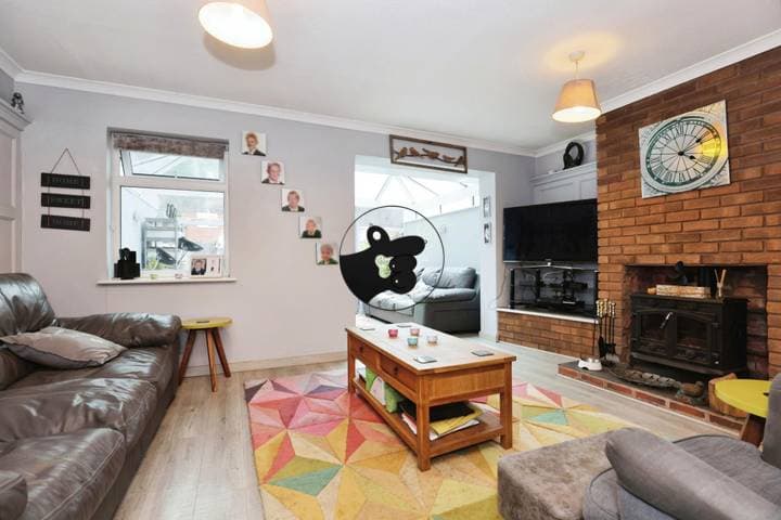 3 bedrooms house for sale in Warwick, United Kingdom - Image 2