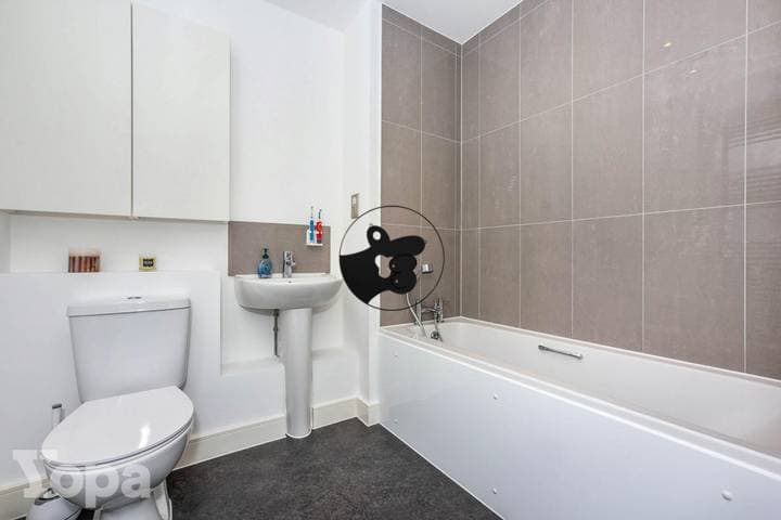 2 bedrooms apartment for sale in Dartford, United Kingdom - Image 19