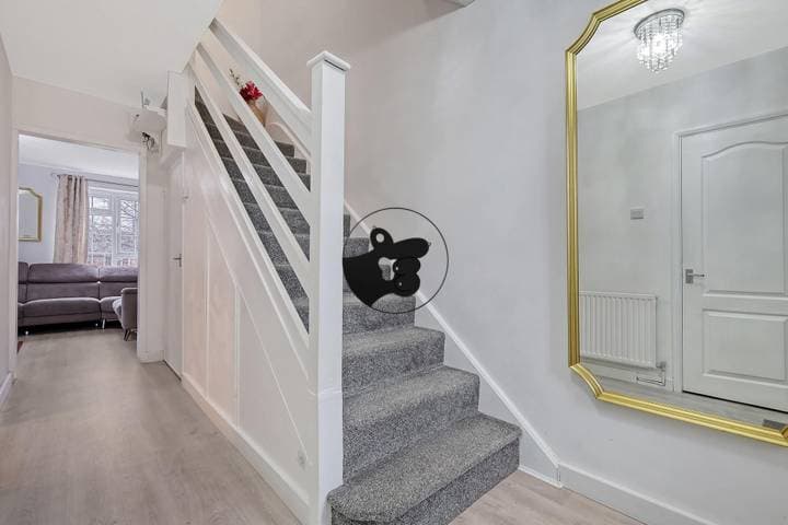 3 bedrooms house for sale in Brentwood, United Kingdom - Image 11