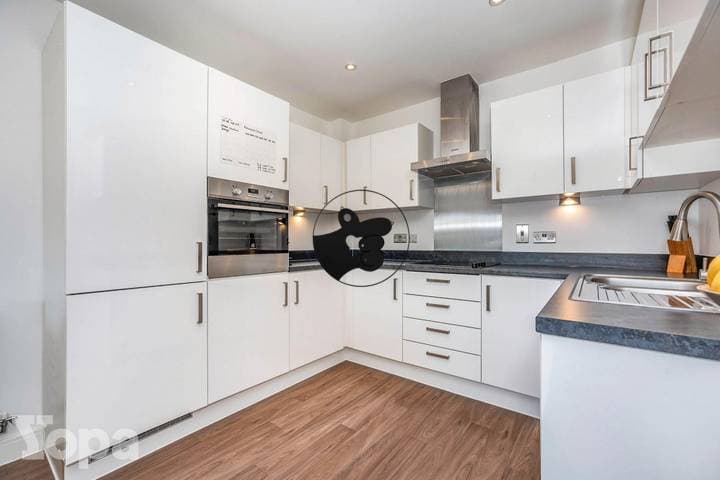 2 bedrooms apartment for sale in Dartford, United Kingdom - Image 3