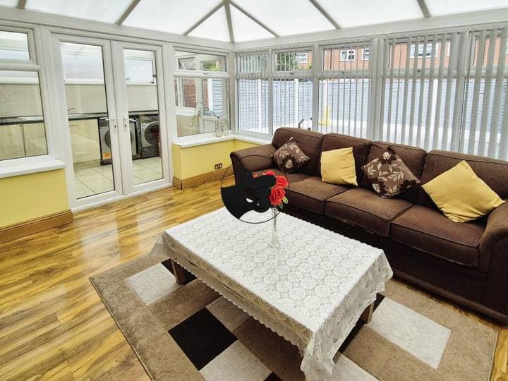 3 bedrooms house for sale in Oldbury, United Kingdom - Image 6