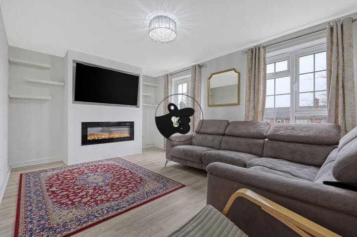 3 bedrooms house for sale in Brentwood, United Kingdom - Image 4