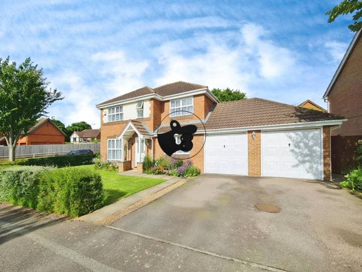 4 bedrooms house for sale in Milton Keynes, United Kingdom - Image 2