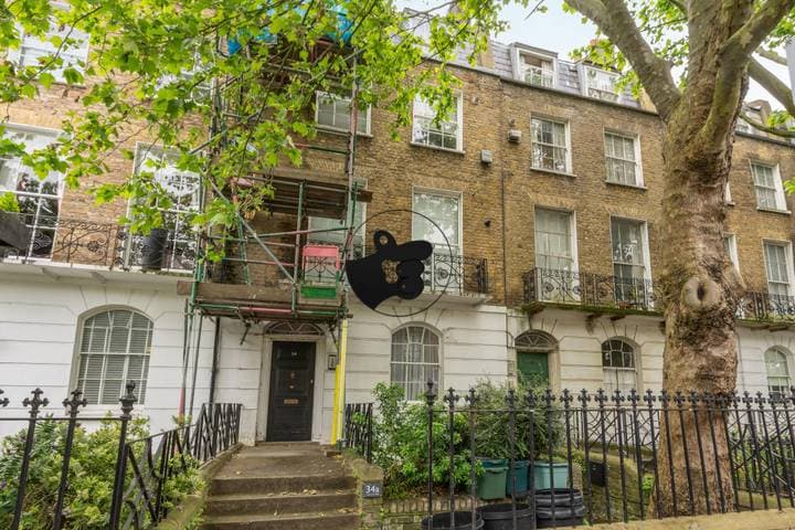 2 bedrooms apartment for sale in London, United Kingdom - Image 16