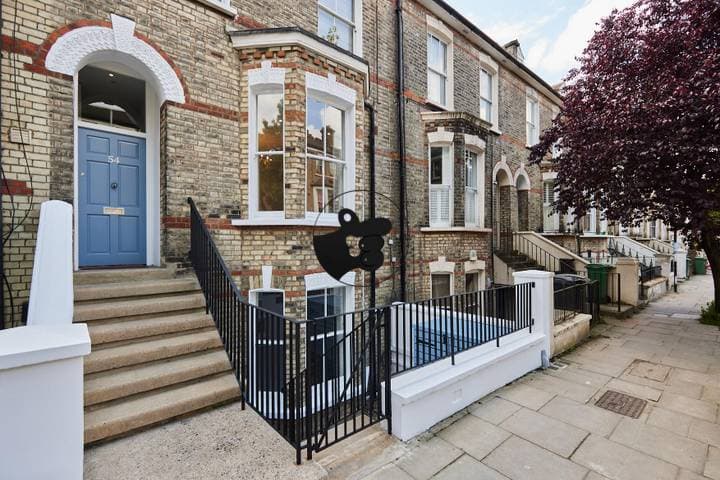 3 bedrooms house for sale in London, United Kingdom - Image 37