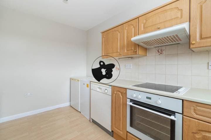 2 bedrooms apartment for sale in Perth and Kinross, United Kingdom - Image 8