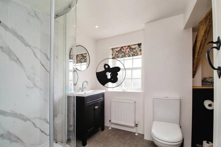 5 bedrooms house for sale in Stanford-Le-Hope, United Kingdom - Image 17