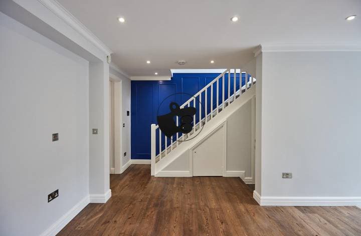 3 bedrooms house for sale in London, United Kingdom - Image 18