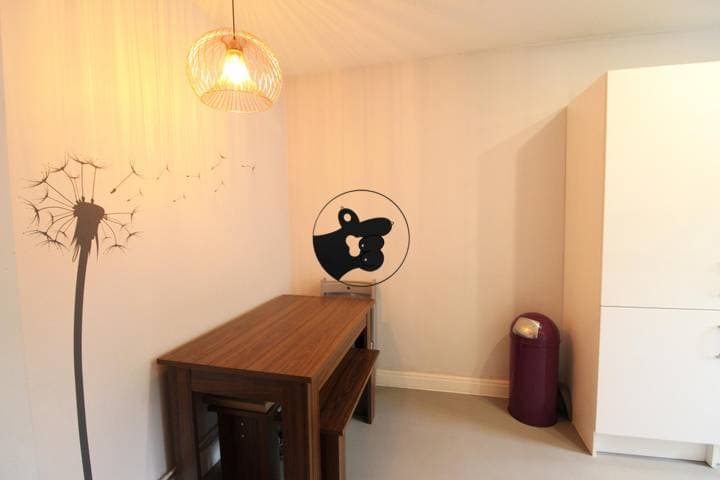 1 bedroom apartment for sale in London, United Kingdom - Image 6