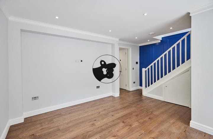 3 bedrooms house for sale in London, United Kingdom - Image 17