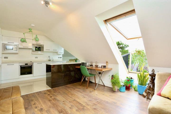 1 bedroom house for sale in Beckenham, United Kingdom - Image 3