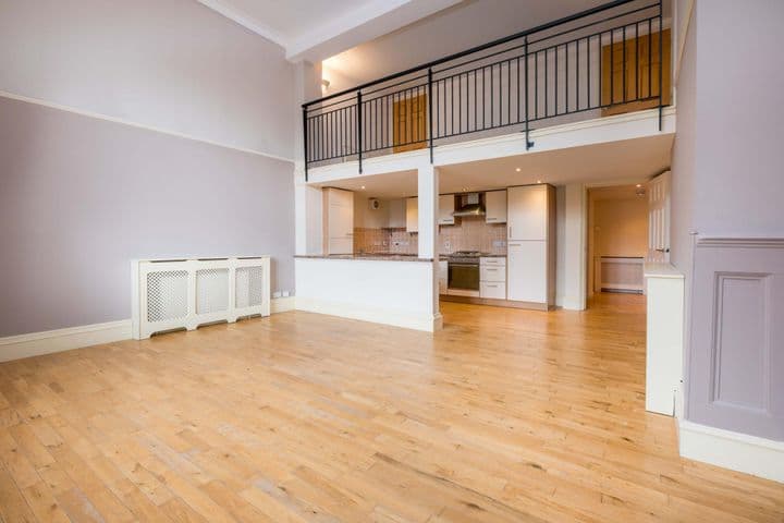 2 bedrooms apartment for sale in Dundee, United Kingdom - Image 3