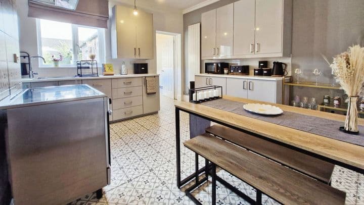 2 bedrooms house for sale in Telford, United Kingdom - Image 6